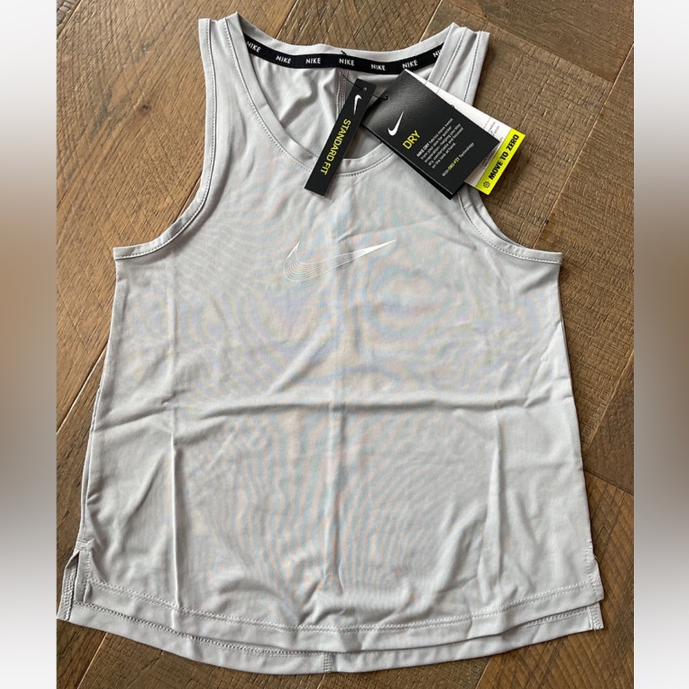 Nike Big Girl Grey/White Tank